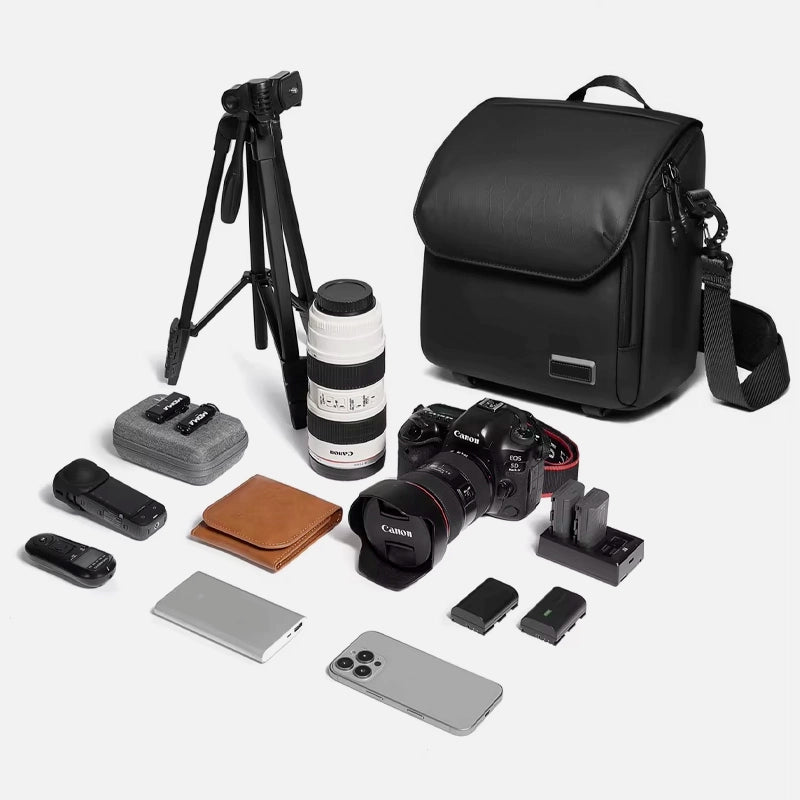 Padded protective travel camera pouch for mirrorless cameras and lenses